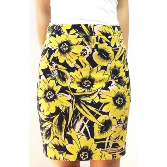 NWT J. Crew Floral Yellow Pencil Skirt Size 4 - Picture 1 of 9